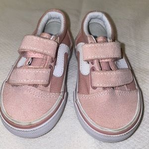 KidConnection pink shoes